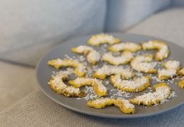 Džiovinti ananasai su kokosu